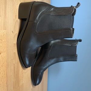 Aquatalia Chelsea boot